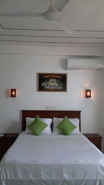Akurala Beach Boutique Resort Exterior foto